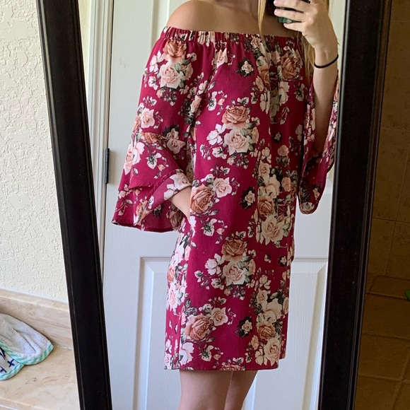 3/$25 Xhilaration Bell Sleeve Dress - Picture 2 of 4